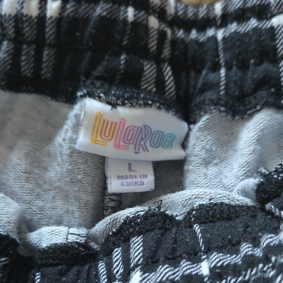 LulaRoe Plaid Jax Joggers -large - Picture 2 of 10